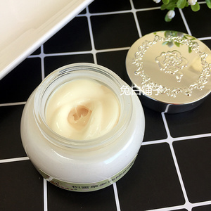 积雪草植物修护霜 长效补水滋润不油腻去痘印