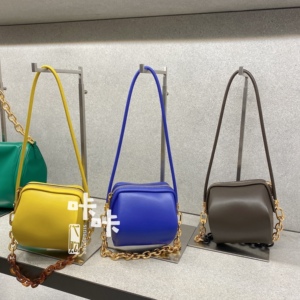 charles&keith新加坡代购小ck2-80271031明星同款骰子包腋下女包