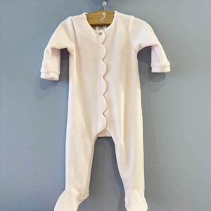 法国代购jacadi亚卡迪童装秋款新生婴儿花瓣领天鹅绒长袖连体衣