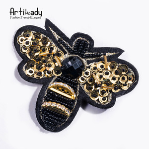 手工刺绣小饰品装饰