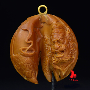 苏工名家天鹰本工怪核橄榄核雕橄榄胡雕单籽《桃园三结义》