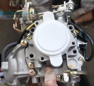大众普桑塔纳2000捷达mk2奥迪100奇瑞切诺基改装发动机化油器总成