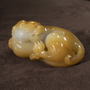 典藏九铭玉坊天然新疆和田玉籽料回头貔貅手把件男士鸡油黄白玉种