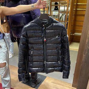 专柜正品moncler蒙口男士新款薄款羽绒服机车立领外套夹克