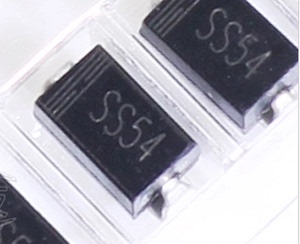 全新1n5824 sma 丝印ss54 贴片肖特基二极管 do-214ac 5a 40v