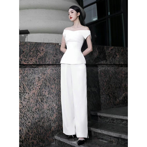 泰国潮牌女名媛优雅气质性感一字肩抹胸遮肉高级感白色晚礼服套装