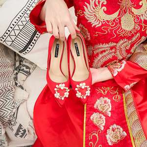 红色结婚婚鞋女2020新款新娘鞋低跟高跟粗跟红鞋平底秀禾平时可穿