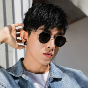 墨镜2020新款男潮网红蹦迪小圆框开车眼镜街拍偏光太阳镜个性潮流