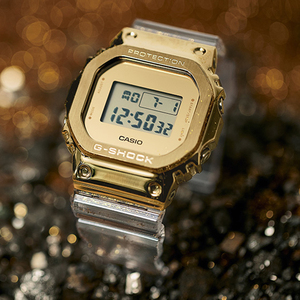 卡西欧手表男小方块g-shock限量新款冰川金透明表带gm-5600sg-9