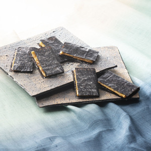 日本直邮 小仓山庄 季节限定 初摘海苔巻仙贝米饼米菓 20枚/盒