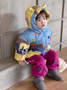 韩国品牌儿童羽绒服2023冬新款男童带帽涂鸦卡通可爱怪兽王国外套