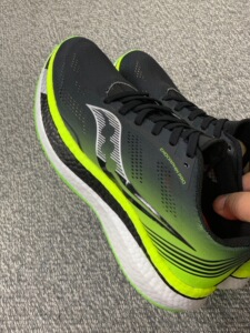 索康尼男款endorphinpro啡鹏踩屎感超轻减震马拉松竞速运动跑鞋