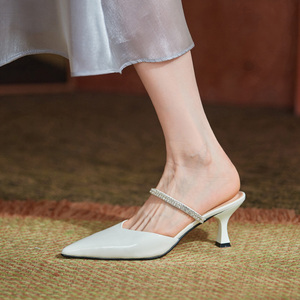 小尖头半拖高跟鞋