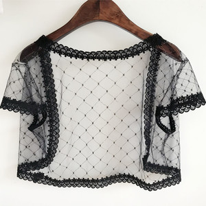 夏季原创蕾丝小坎肩短款披肩配裙子薄款镂空亮丝外搭短袖无扣开衫