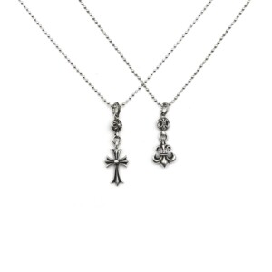 001人付款淘宝宗克罗心22k金小号童军花鸢尾花吊坠ch镀金925银男女