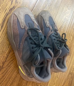 椰子700yeezy黑紫