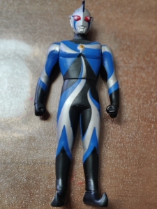 【在售】日版卡欧斯高斯奥特曼17cm2002版软胶万代玩具手
