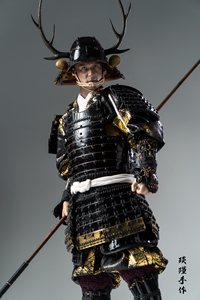 暂停接单兵人武士盔甲黑金铠下着,铠直垂.黑色烫金布料,很薄.