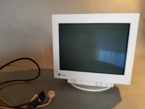 艺卓eizo显示器,型号t761,特丽珑显像管,屏幕尺寸36