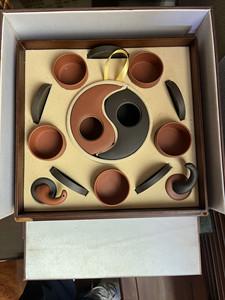 吕氏阴阳太极紫砂壶,大连自提,董的来喝茶.标价意向金.