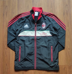 阿迪达斯ac米兰外套