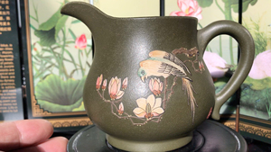 范士玉全手工天青泥公道杯.泥绘堆绘翠鸟,白玉兰.喜欢的懂得来