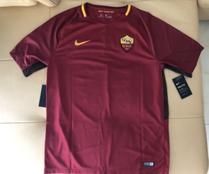 意大利代购,全新托蒂2017年纪念款球衣(退  役),带章