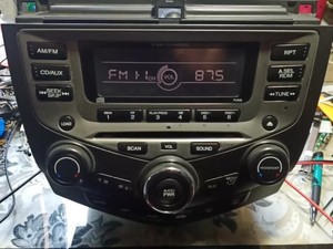 本田七代雅阁cd机 六碟cd 功能完好 原装拆车