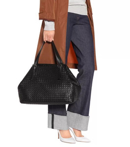 王菲同款bv经典款羊皮编织单肩包全新,搁置痕迹,一次没背出过