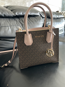 mk经典老花托特包 哈尔滨松北枫叶小镇专柜购买  当时团购的