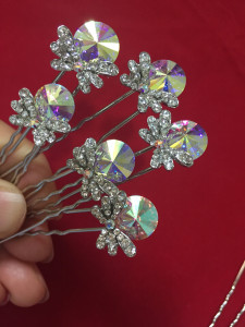 流行美 插针 锆石插针 超闪超亮,经典款经典蝴蝶造型,热销款