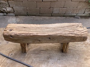 云南风化铁力木木槽凳，凳面凳腿全风化料，木质坚硬细腻，榫卯工