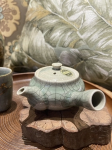 日本相马烧古元祖陶德款黑马横手急须壶,单壶.容量100cc左