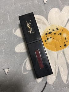 ysl圣罗兰 黑方管镜面唇釉409 用过5次左右 几乎全新