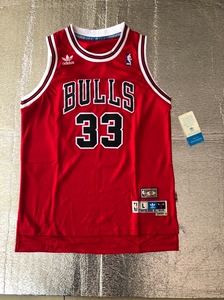 nba篮球服 公牛队33号皮蓬复古球衣,只有l码,适合170