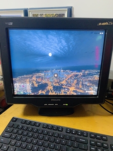 飞利浦 107s7 显示器 大头显示器 crt显示器 老古董