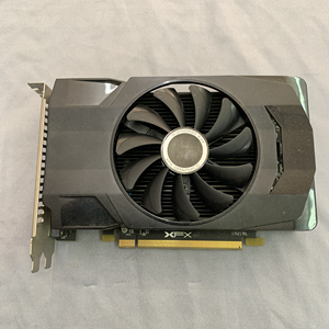 讯景rx560-4g显卡 短卡 长度为17cm.跑分9万多
