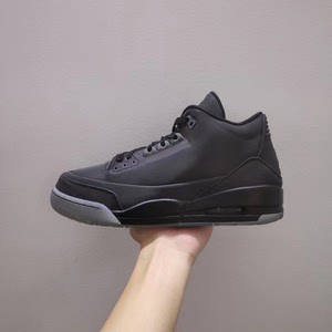 aj3 纯黑 黑镭射 42.5 原盒