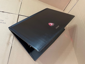 微星gs73/1060/120hz电竞 游戏本 笔记本电脑