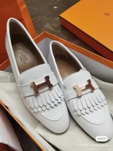 全新正品现货爱马仕hermes 女鞋 白色流苏玫瑰金扣 ro