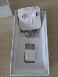 苹果7p原装耳机.