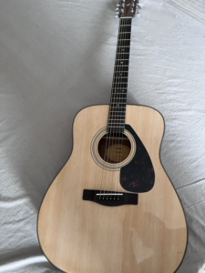 雅马哈吉他fx600