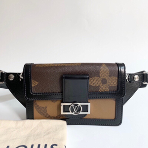 全新lv 达芙妮腰包 19年专柜购入 工价2w3 尺寸19*