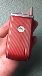 摩托罗拉v688电信cdma翻盖手机,比较稀有的红色版本!用