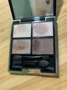 suqqu眼影优芍药