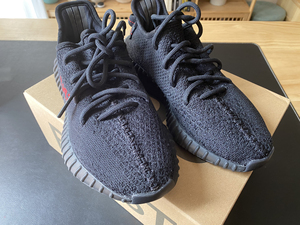 yeezy350红黑