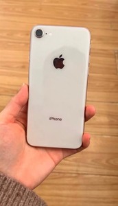 上学时在京东旗舰购入,现闲置苹果8,内存256g,电池健康9