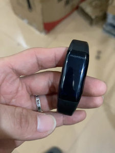 乐心手环一代!支持心率!表带有痕迹!没有划伤!挺合适!