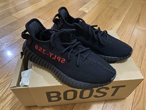 adidas yeezy boost 350v2 黑色红字