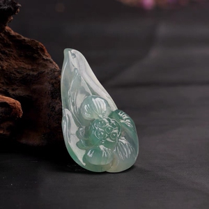 水沐清莲  冰起胶晴绿荷花 莲花翡翠a货锁骨链吊坠
